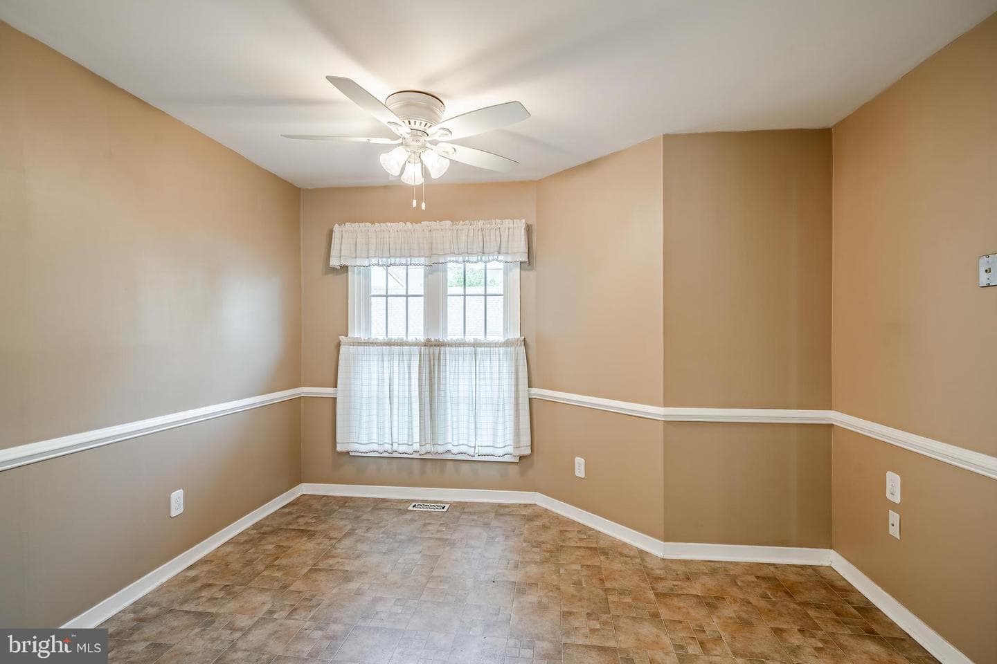 801 Winchester Court #801 photo 27