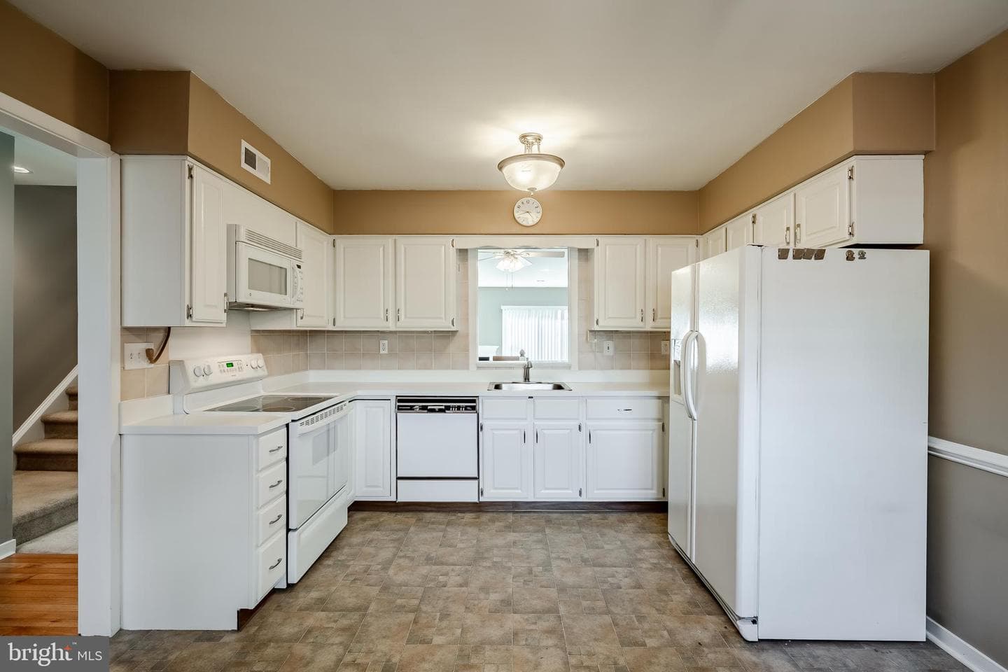 801 Winchester Court #801 photo 33