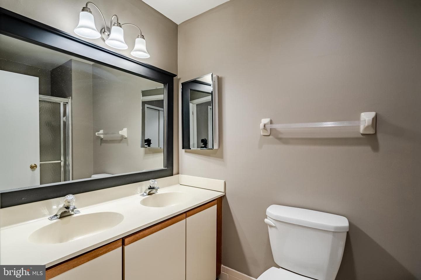 801 Winchester Court #801 photo 35