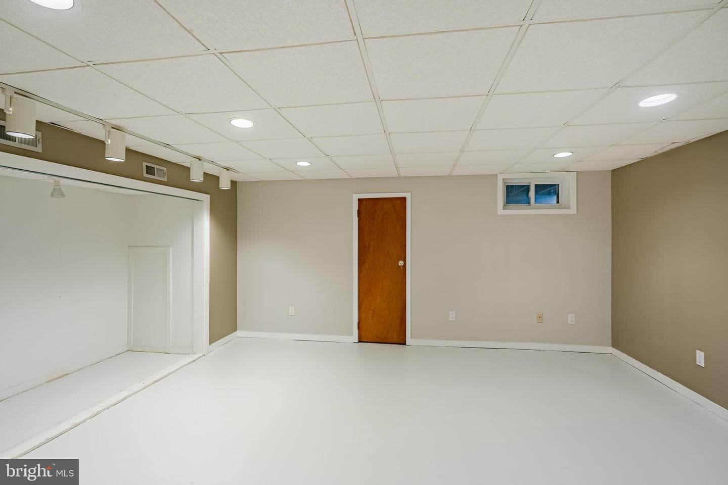 801 Winchester Court #801 photo 44