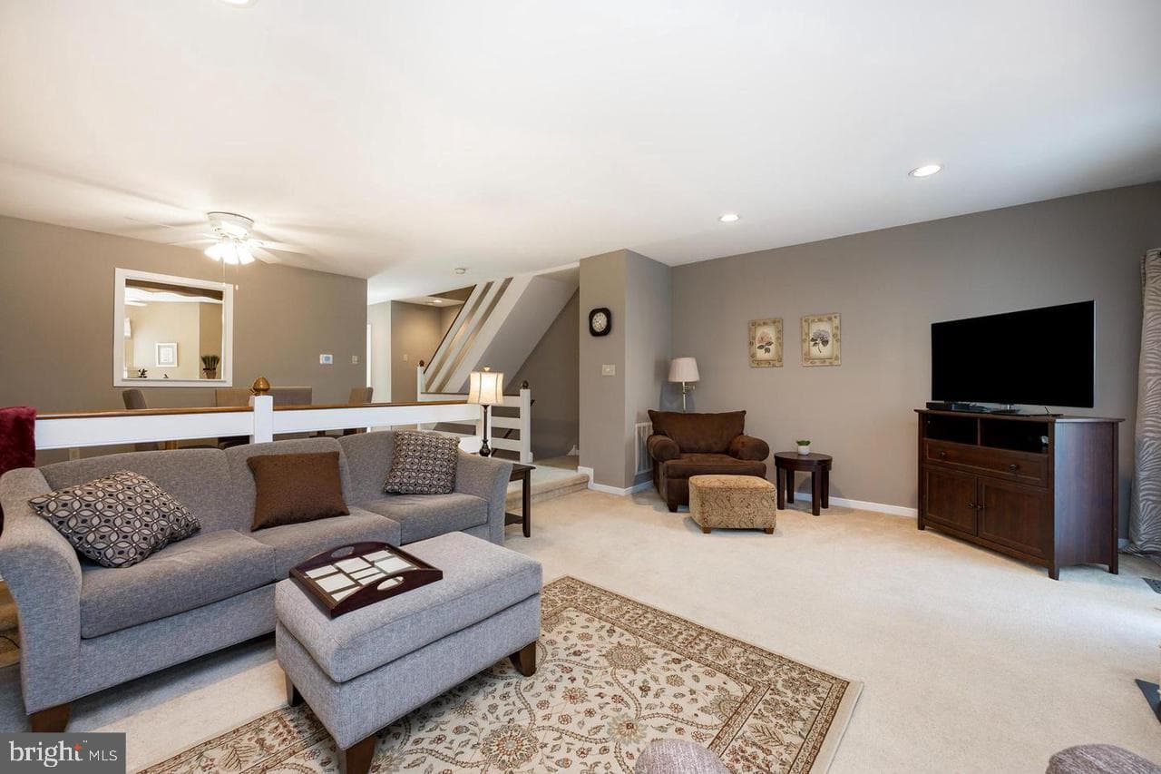 801 Winchester Court #801 photo 6