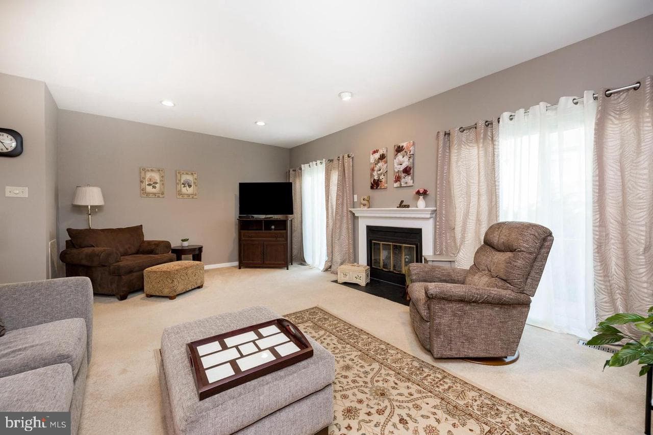 801 Winchester Court #801 photo 7