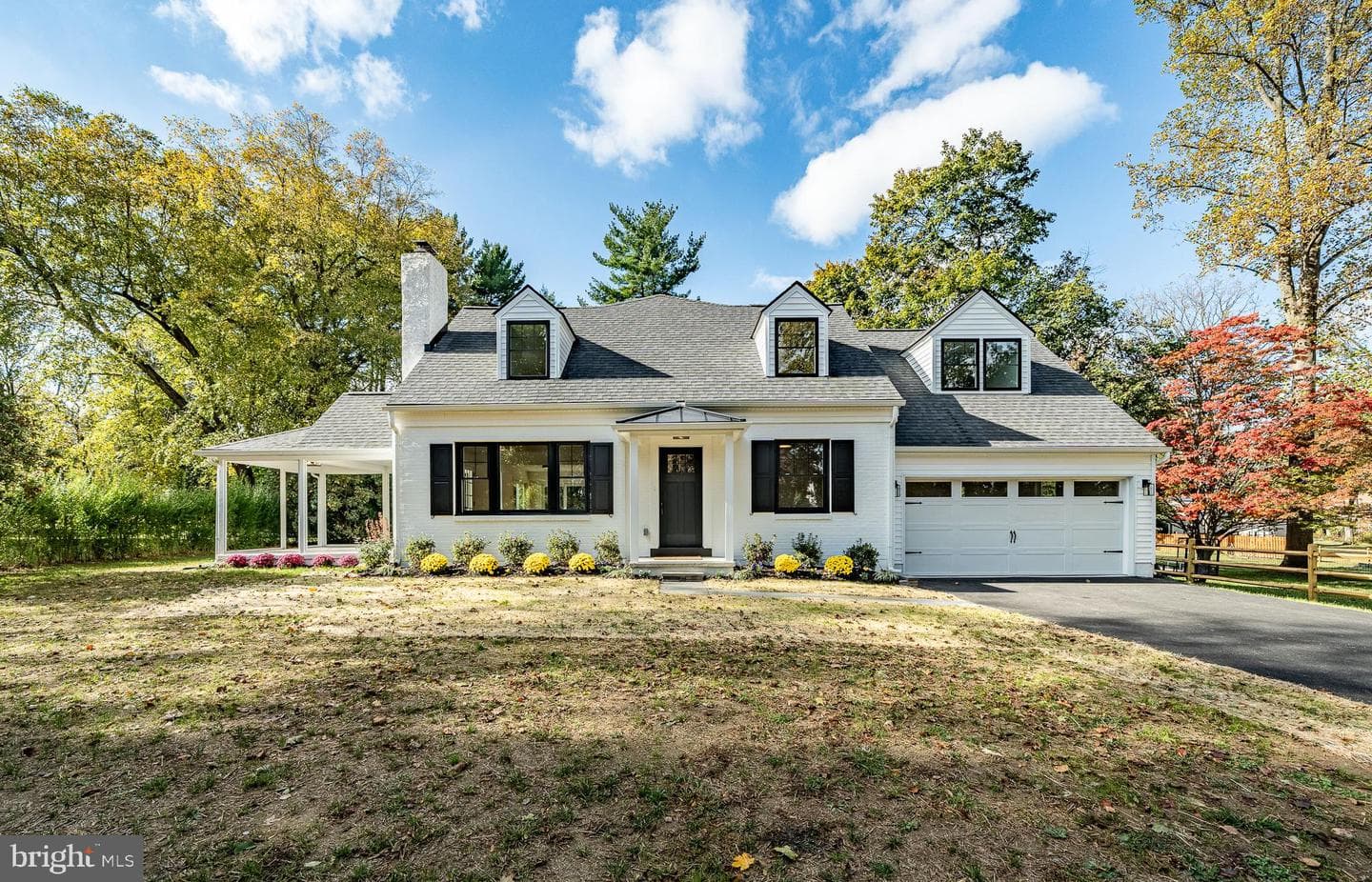 904 Sylvania Lane photo 1