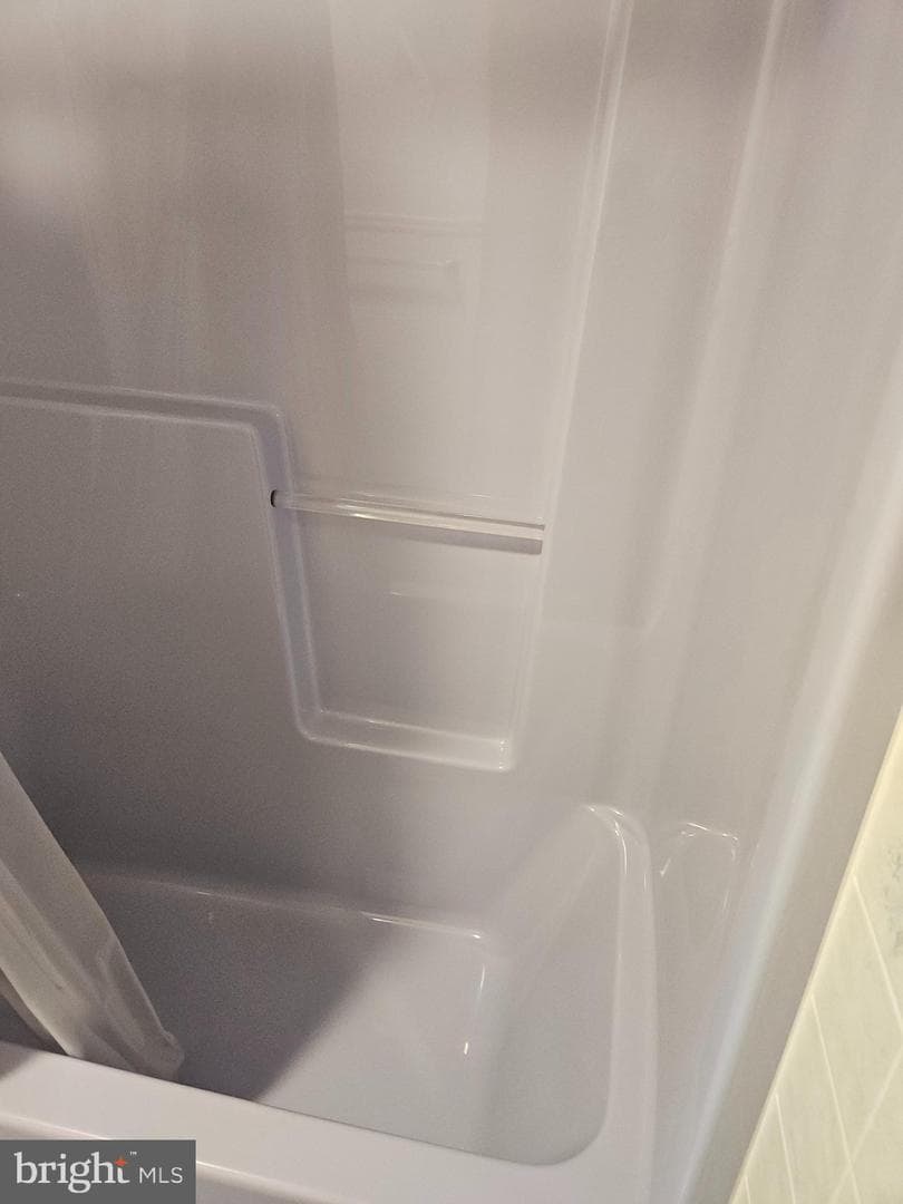 47 Roberts Circle photo 13