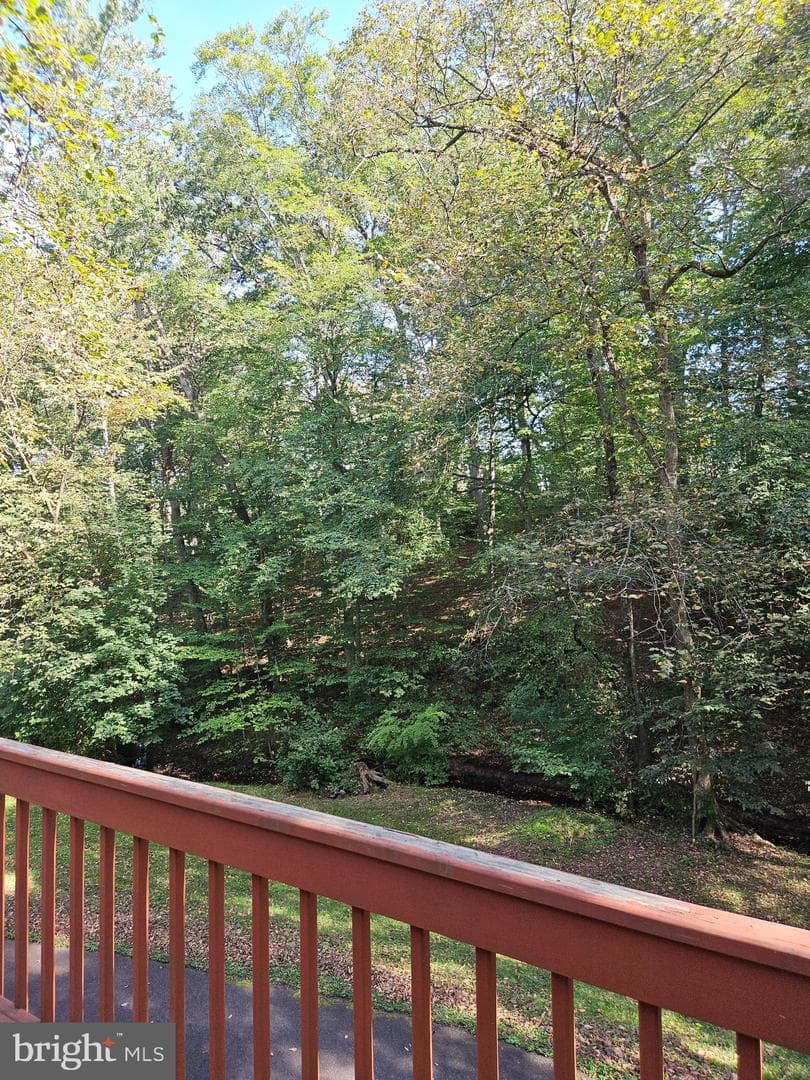 47 Roberts Circle photo 16