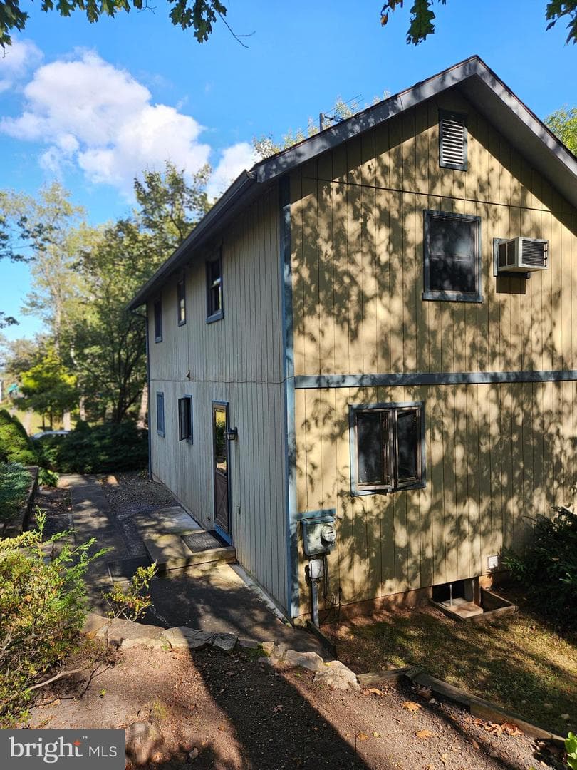 47 Roberts Circle photo 28