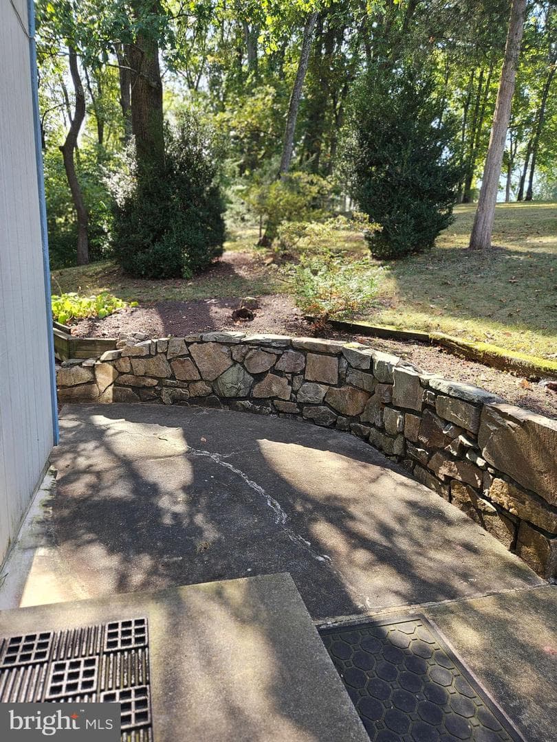 47 Roberts Circle photo 29