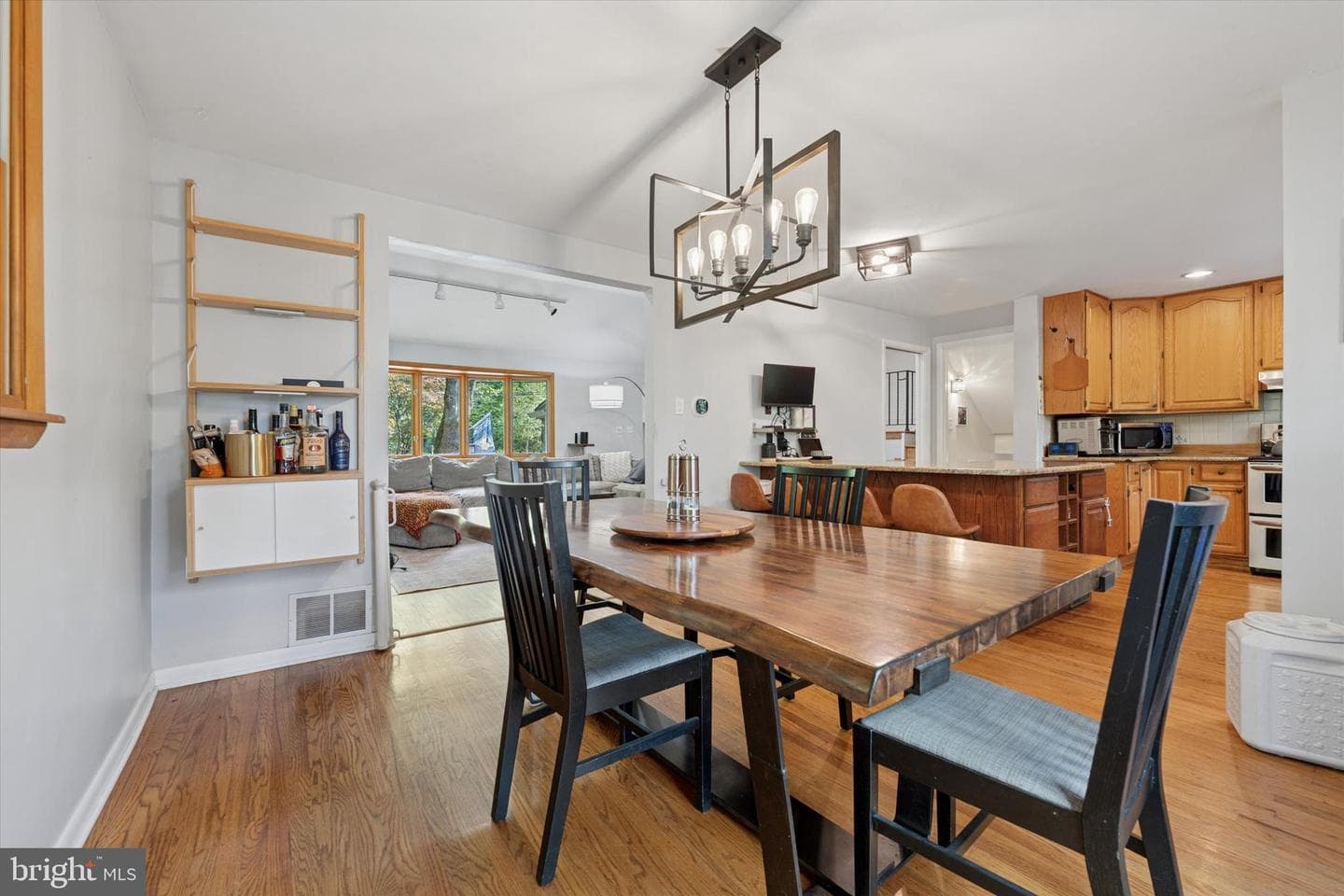 808 Berwyn Baptist Road photo 6
