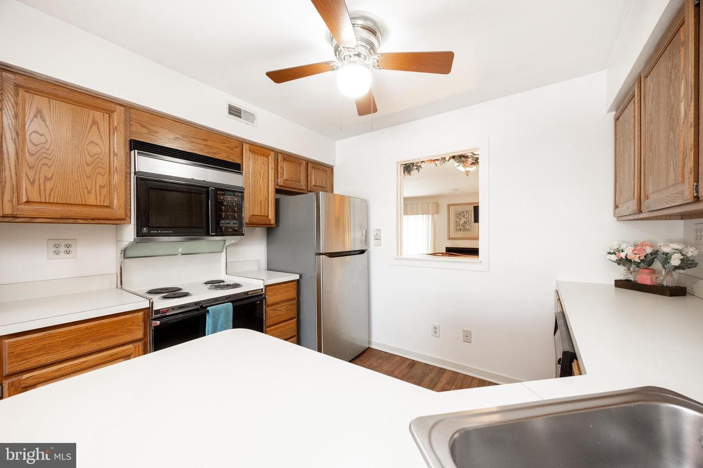 605 Durham Court #605 photo 11