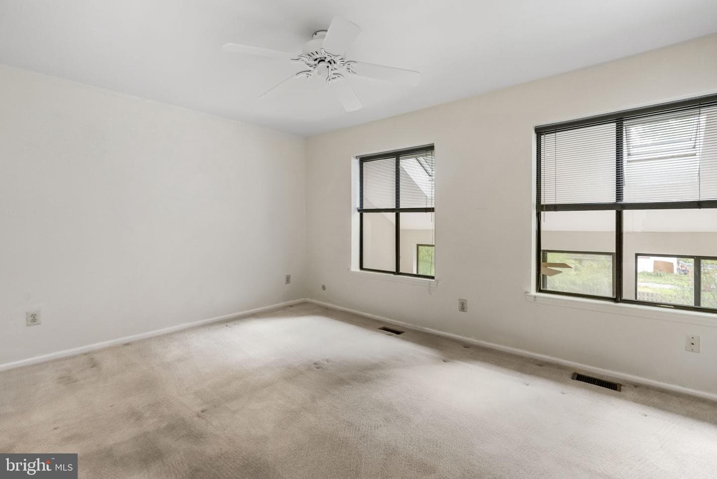 45 Landmark Drive photo 19