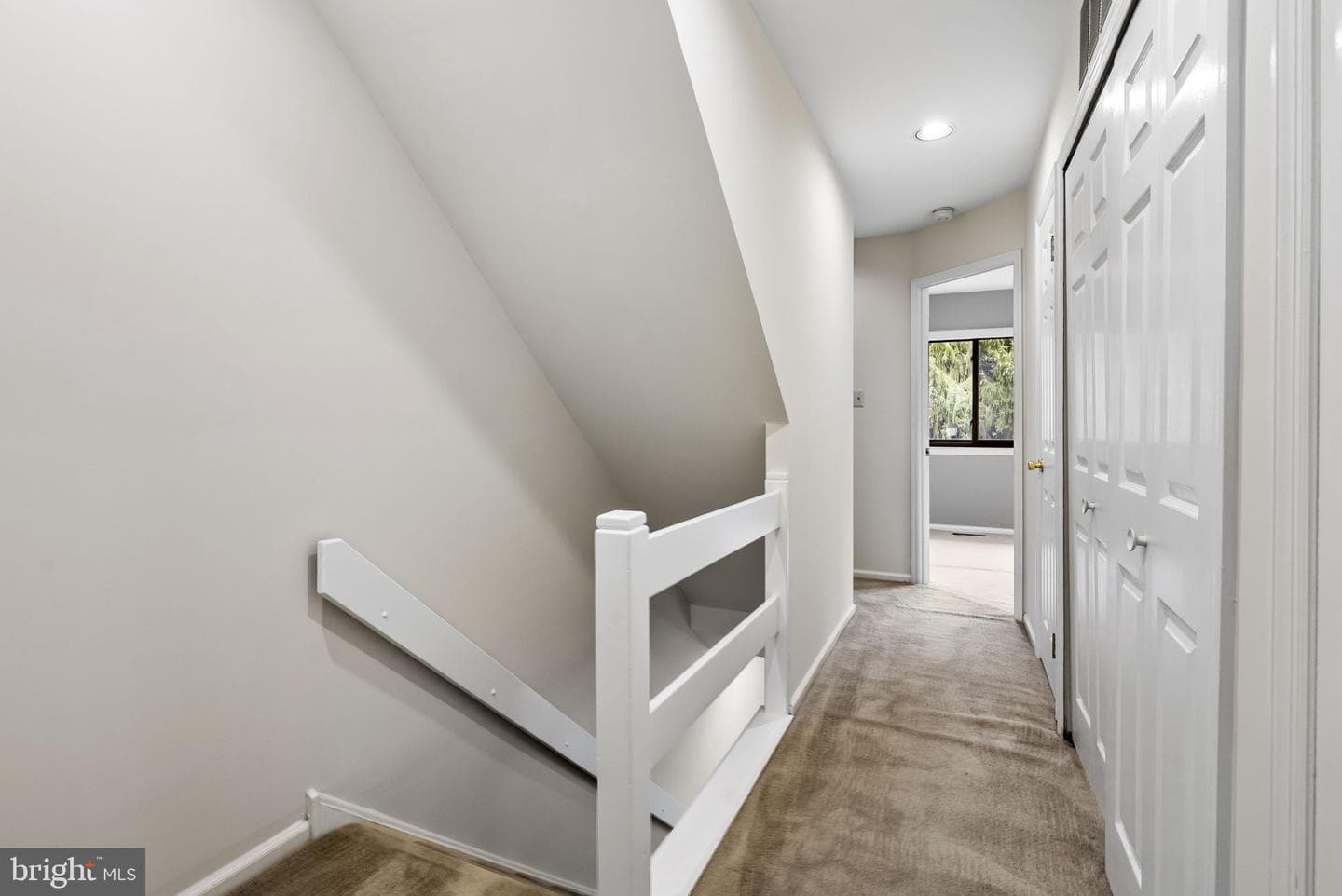 45 Landmark Drive photo 22
