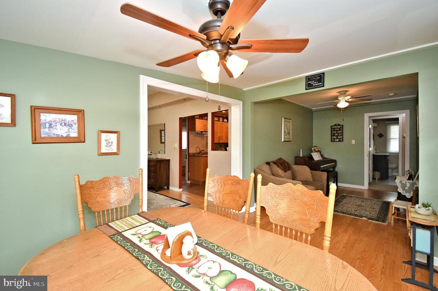 1220 Tyler Avenue photo 23