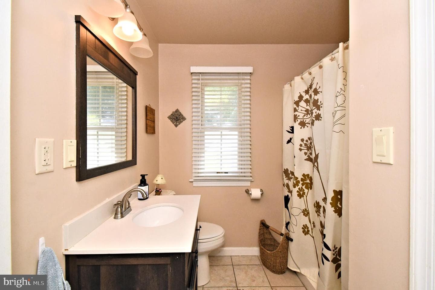 1220 Tyler Avenue photo 35