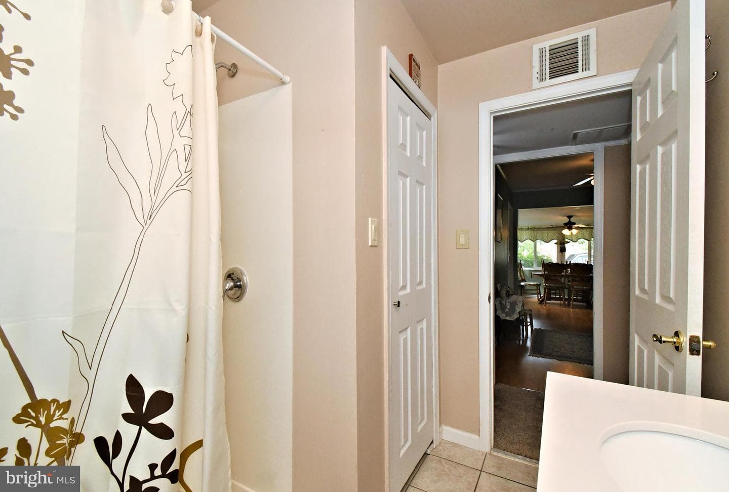 1220 Tyler Avenue photo 36