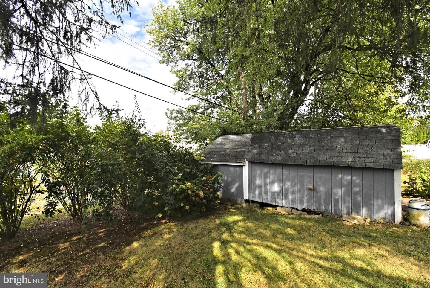 1220 Tyler Avenue photo 45
