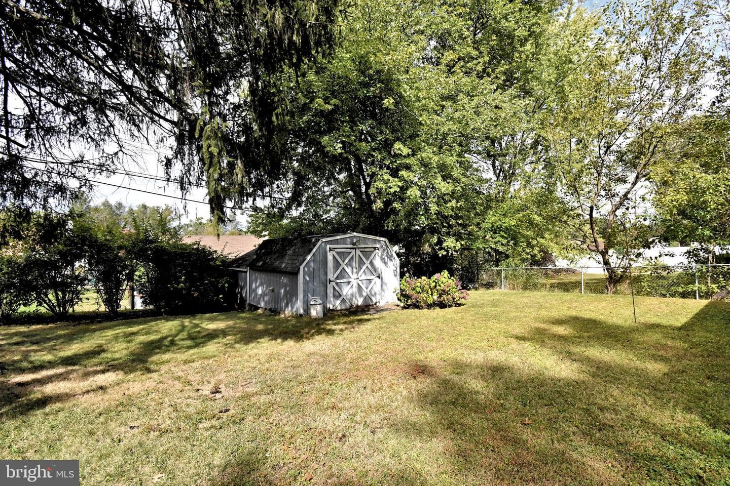 1220 Tyler Avenue photo 48