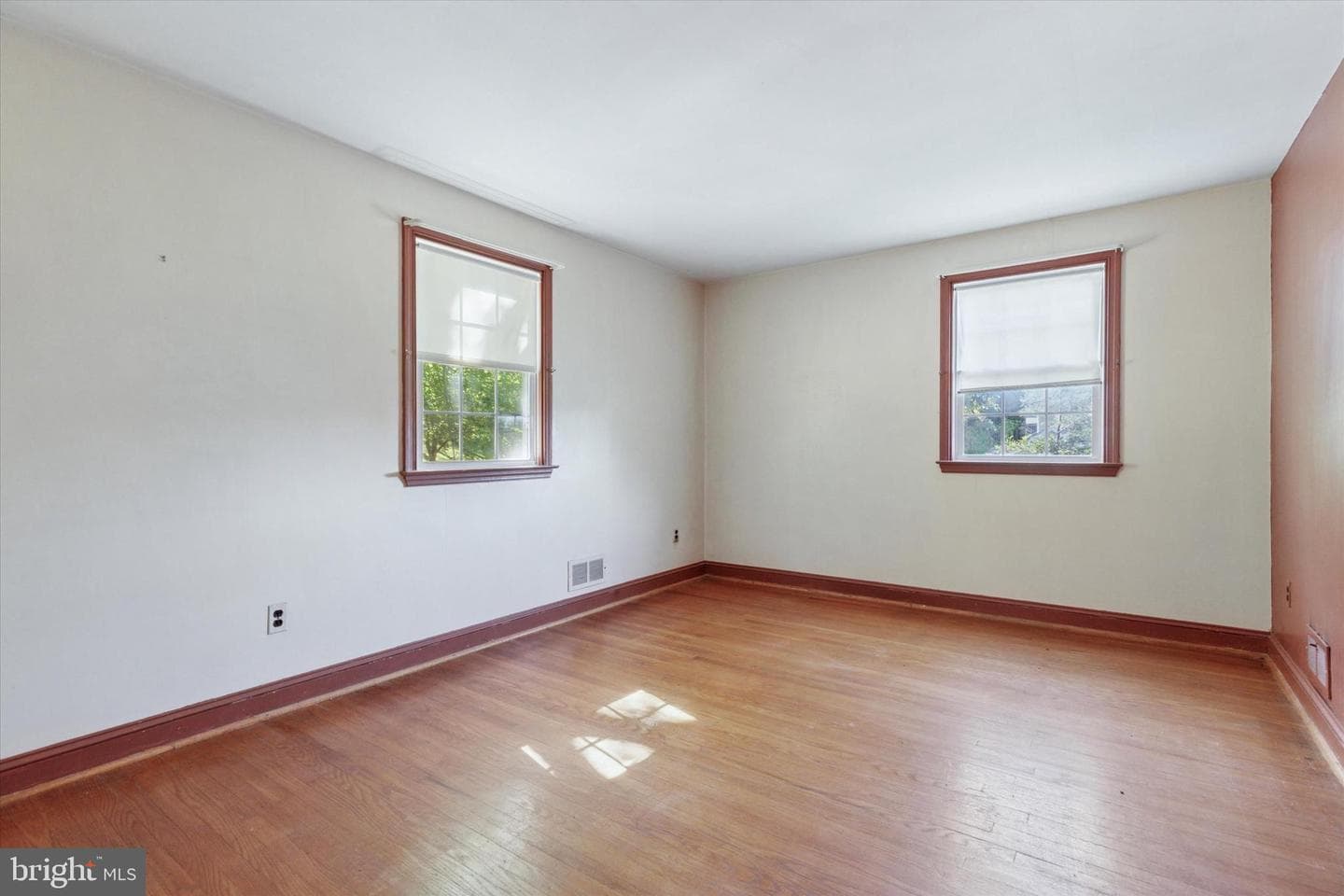306 Devonshire Road photo 10