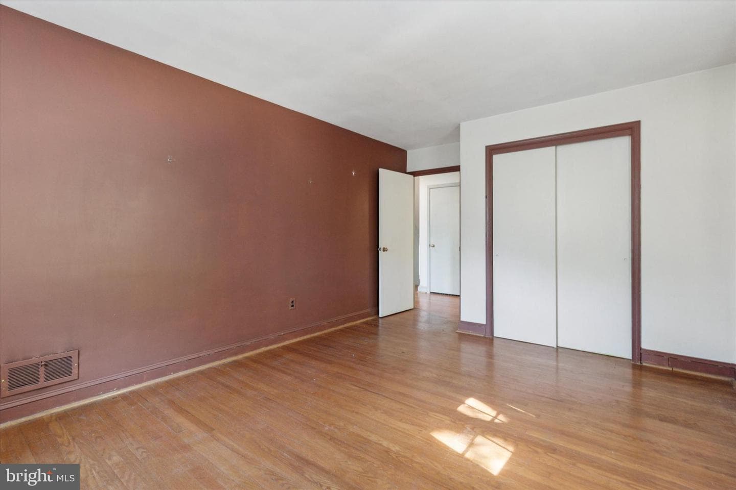 306 Devonshire Road photo 11