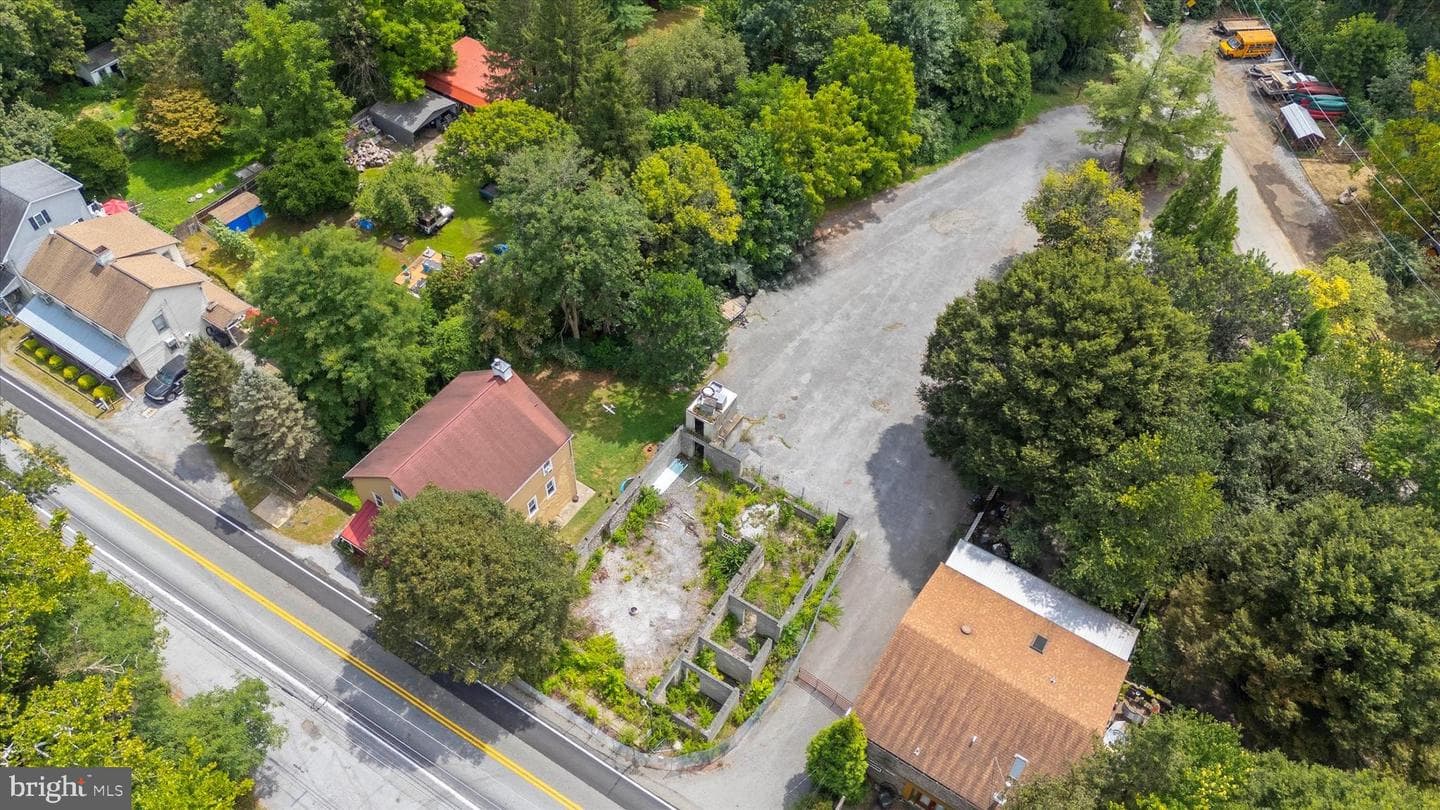 2090 Strasburg Road photo 13