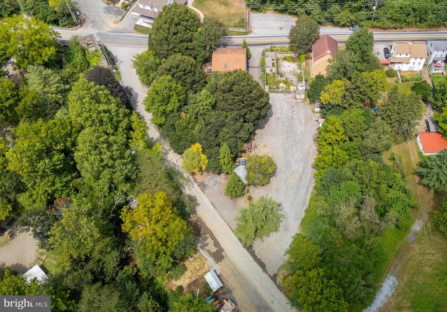 2090 Strasburg Road photo 7