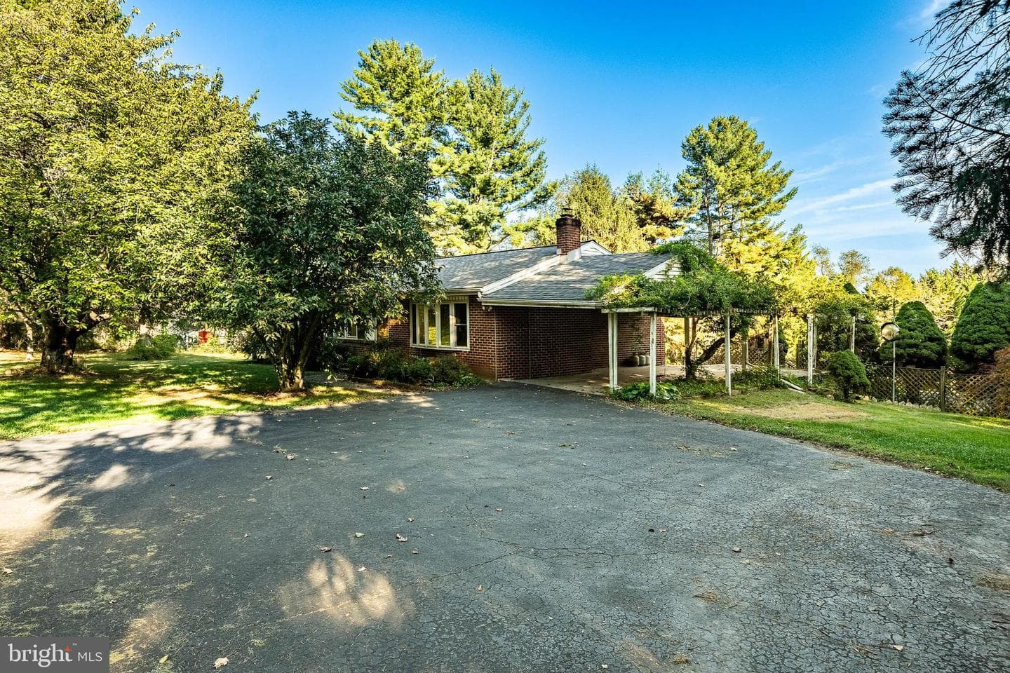 1702 W Street Road photo 2