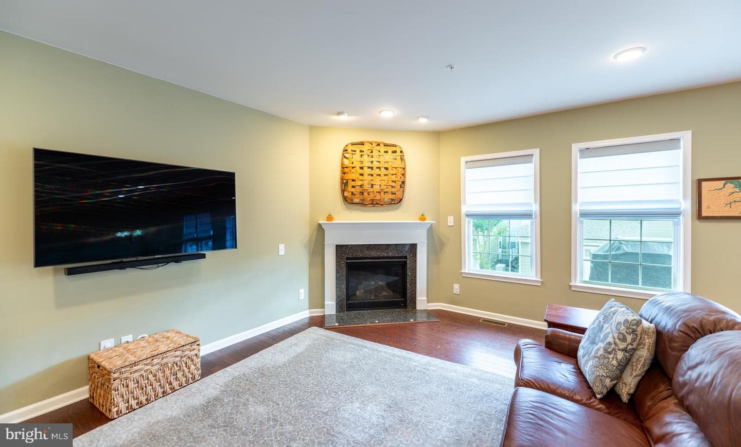 741 Sun Valley Court photo 27