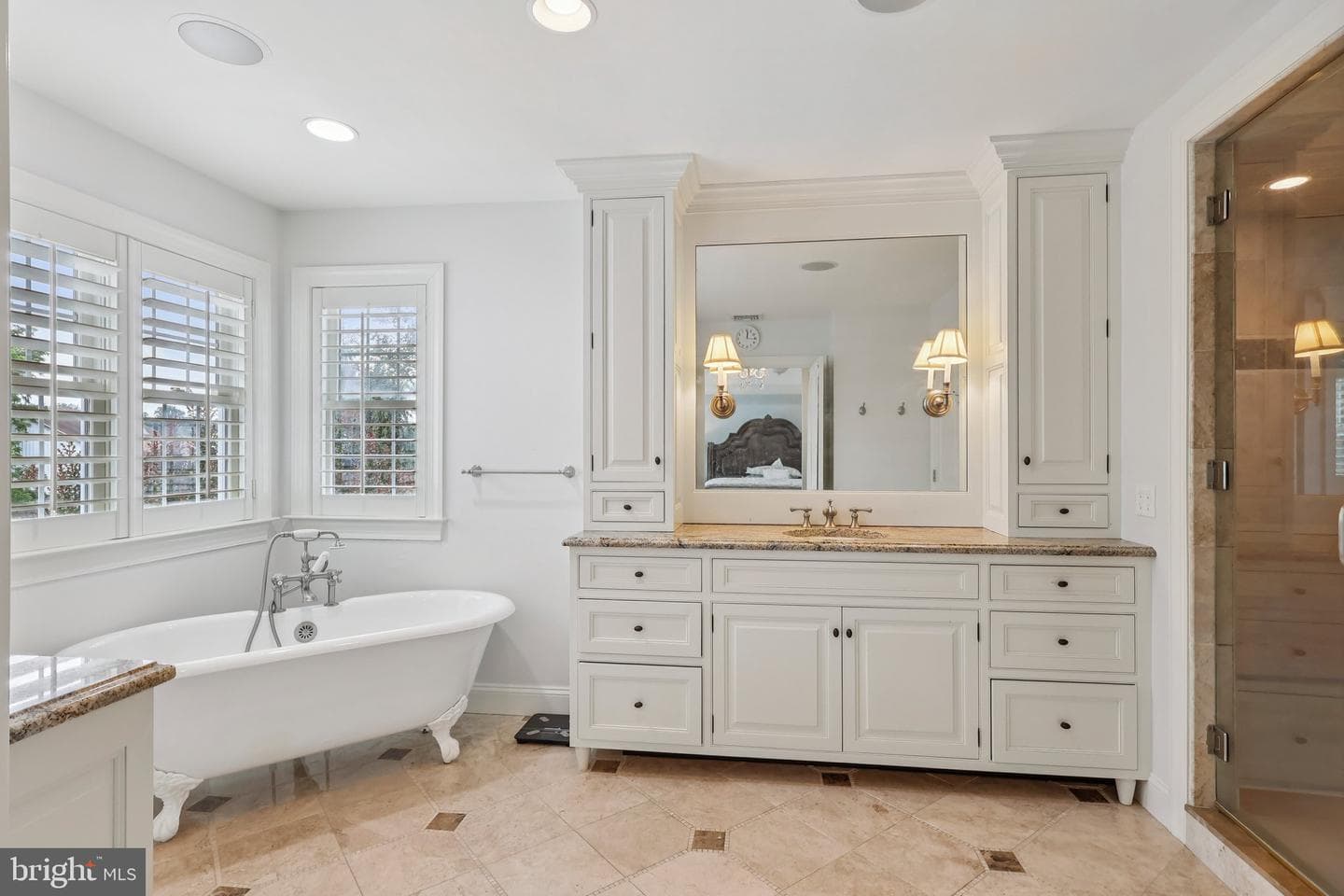 1729 Towne Drive photo 32