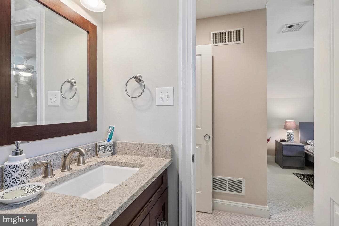 1729 Towne Drive photo 45