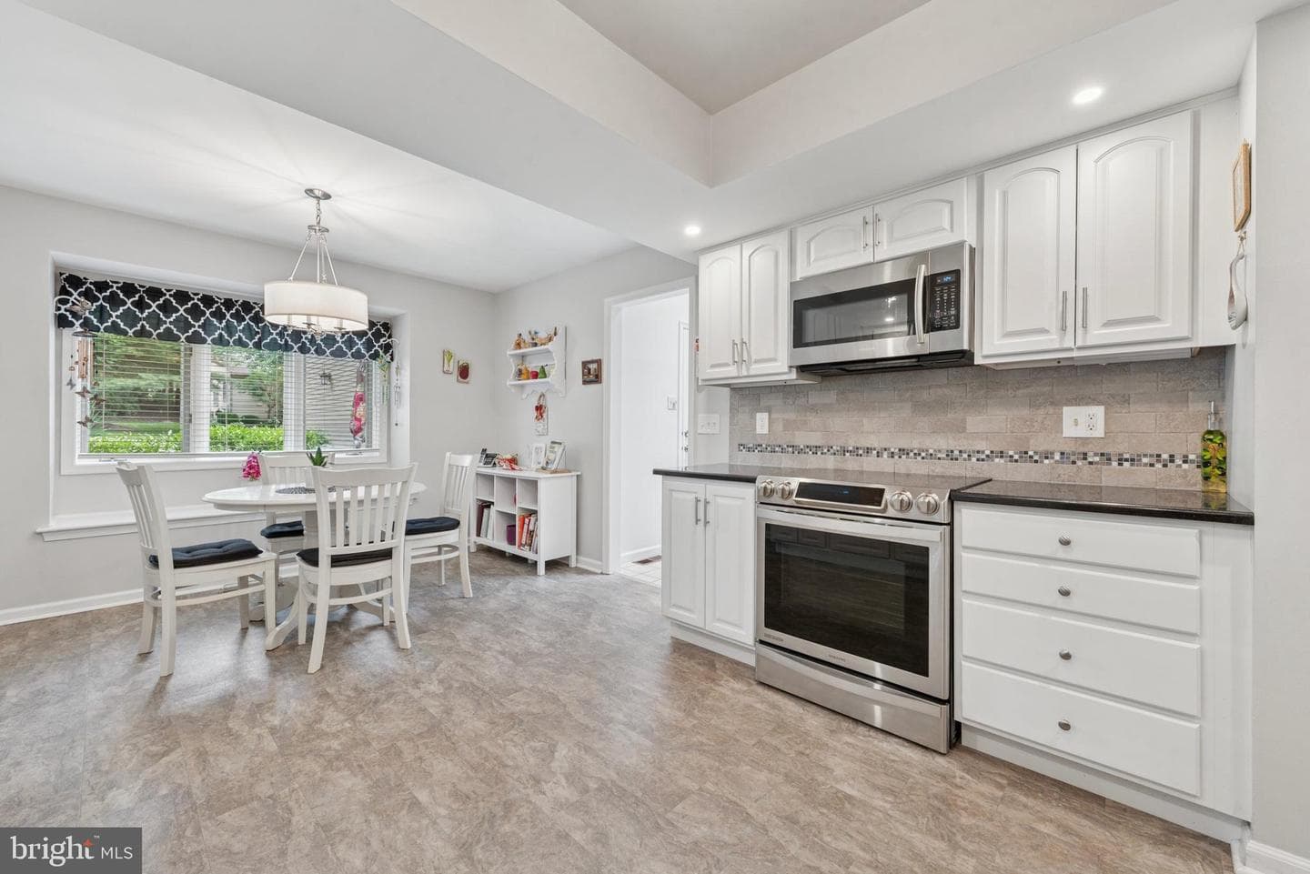 1243 Princeton Lane #1243 photo 2