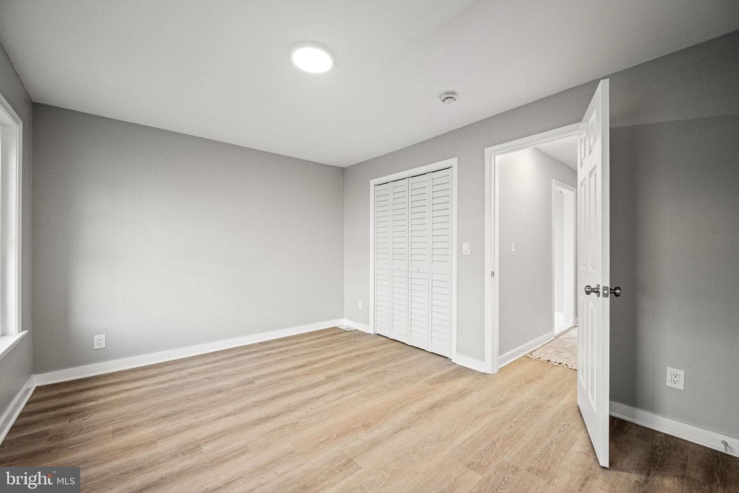 309 Jefferson Avenue photo 17