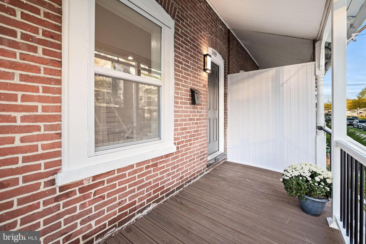 309 Jefferson Avenue photo 4