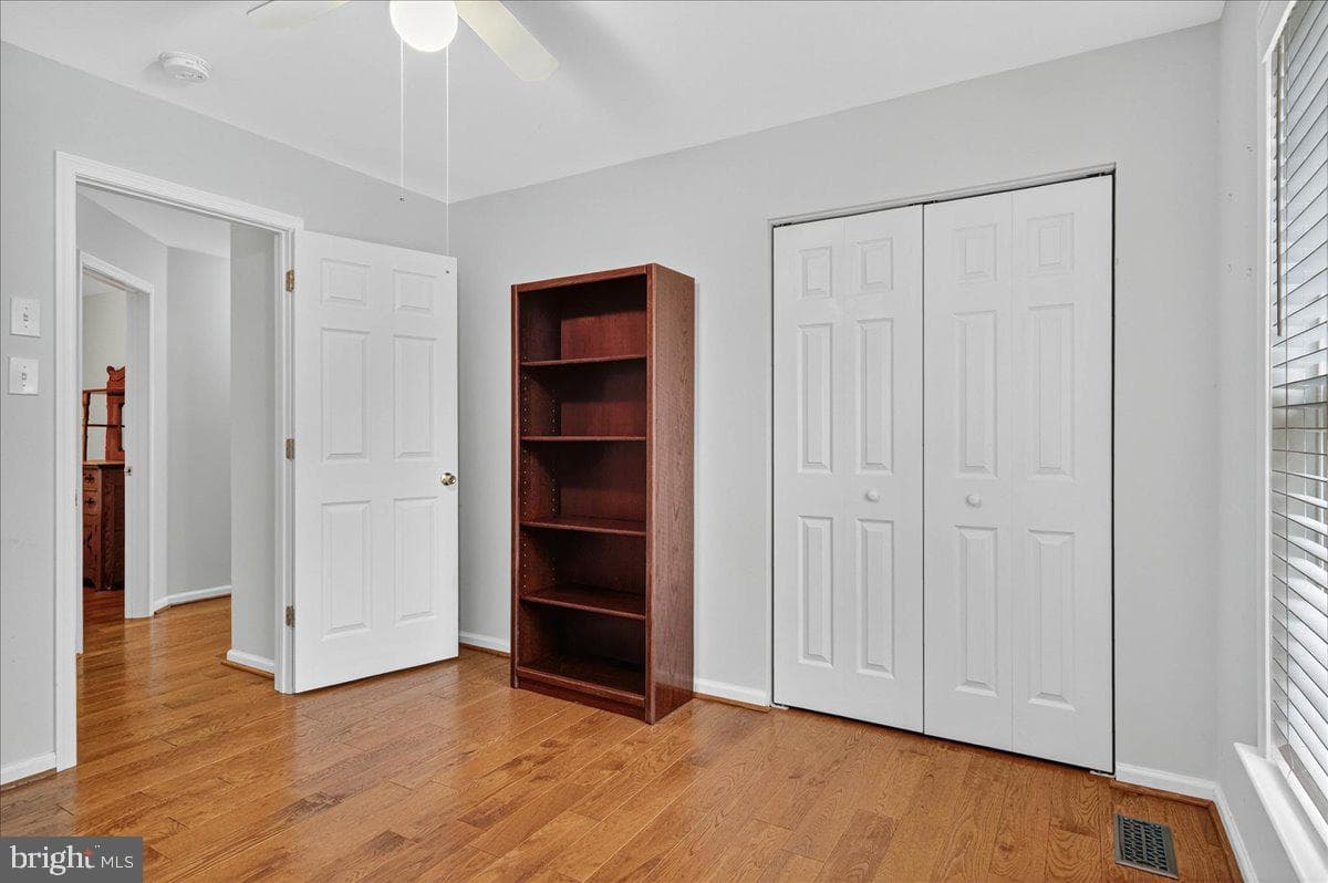 215 Meetinghouse Lane photo 37