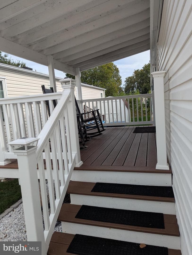 38 Rosewood Lane photo 3