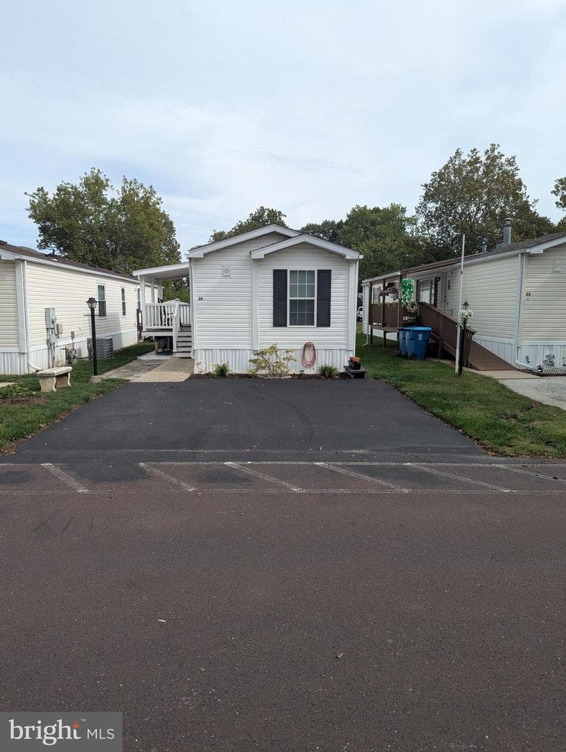 38 Rosewood Lane photo 32