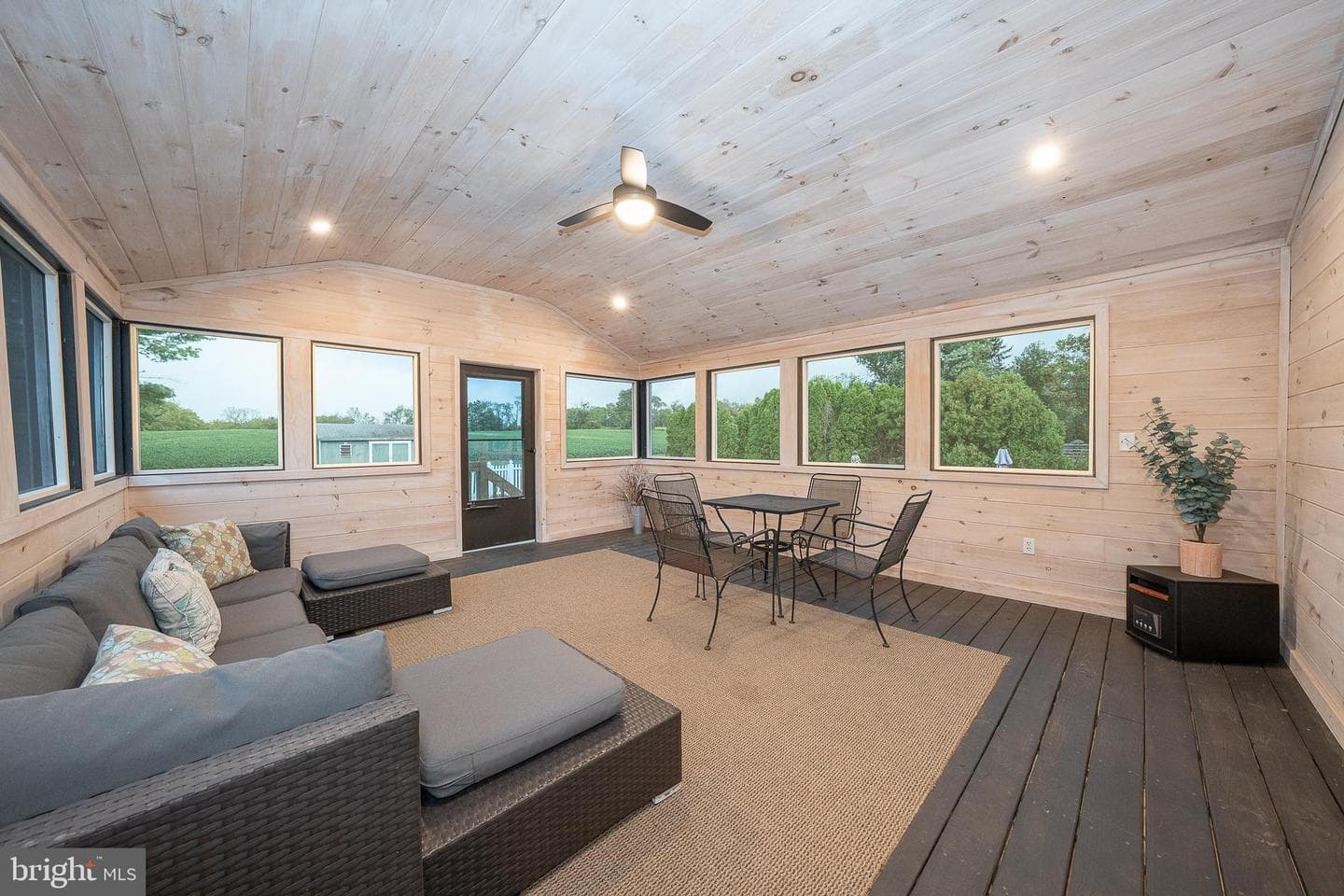 950 Spring City Road photo 16