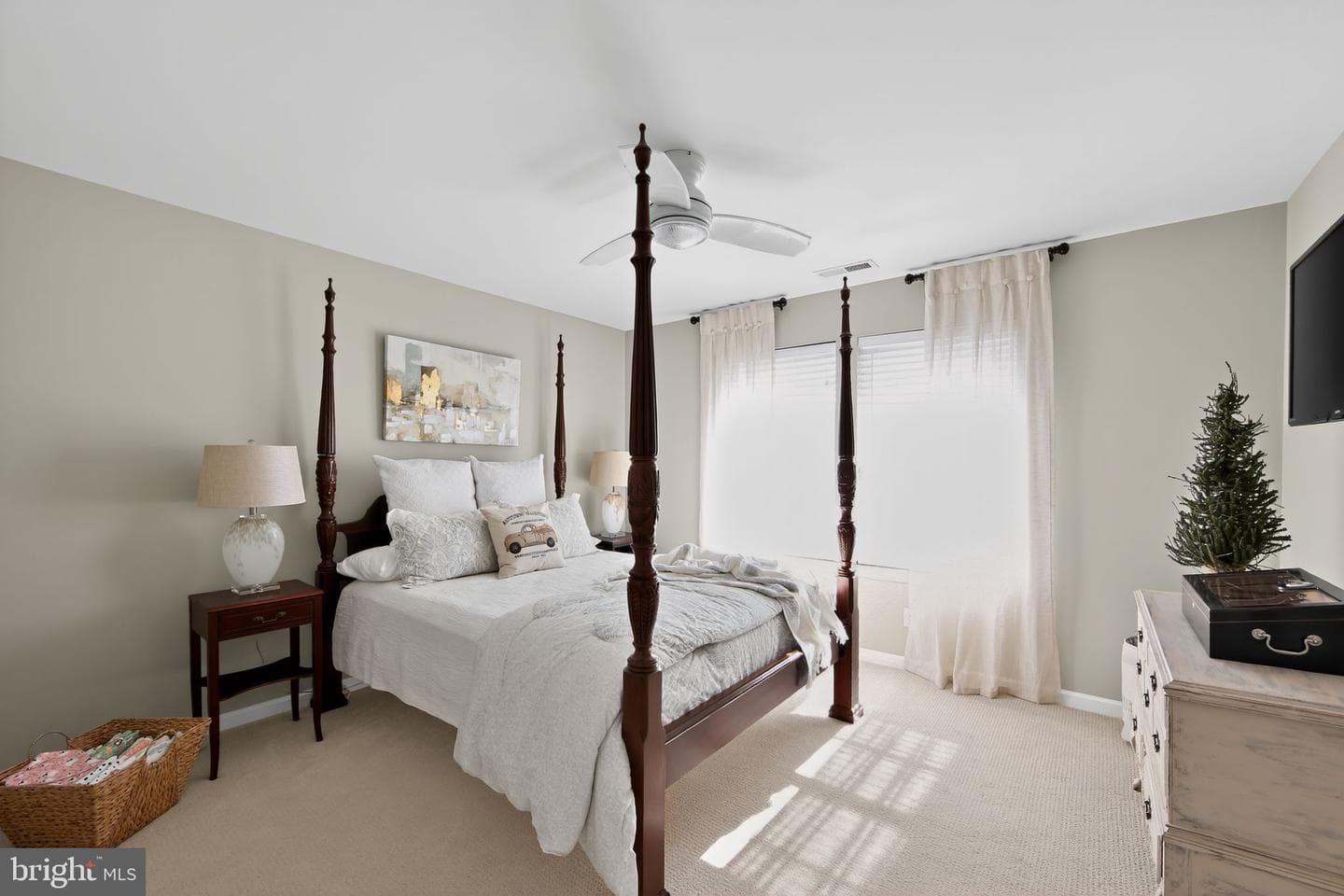 618 Kent Court photo 24