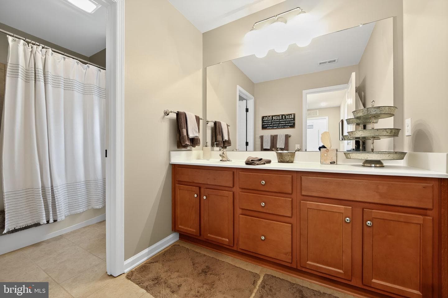 618 Kent Court photo 26