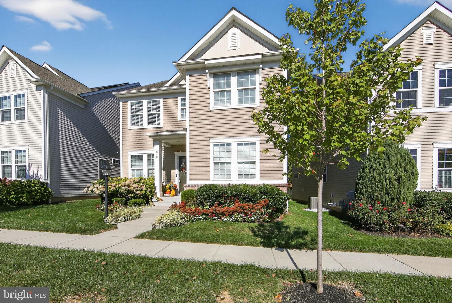 618 Kent Court photo 3