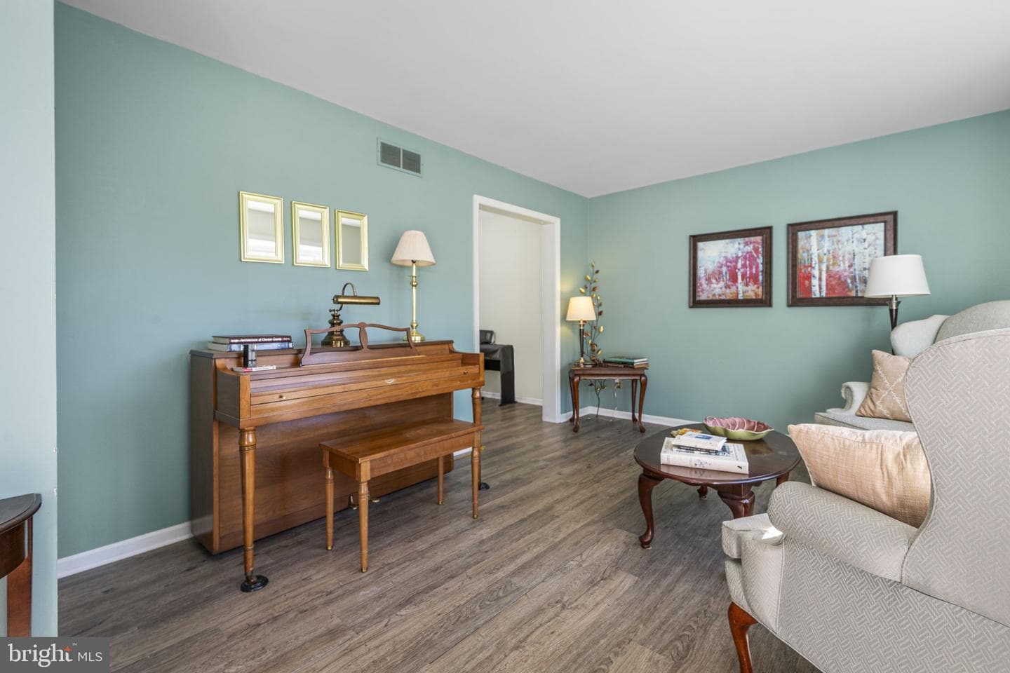 1614 Barbara Drive photo 3