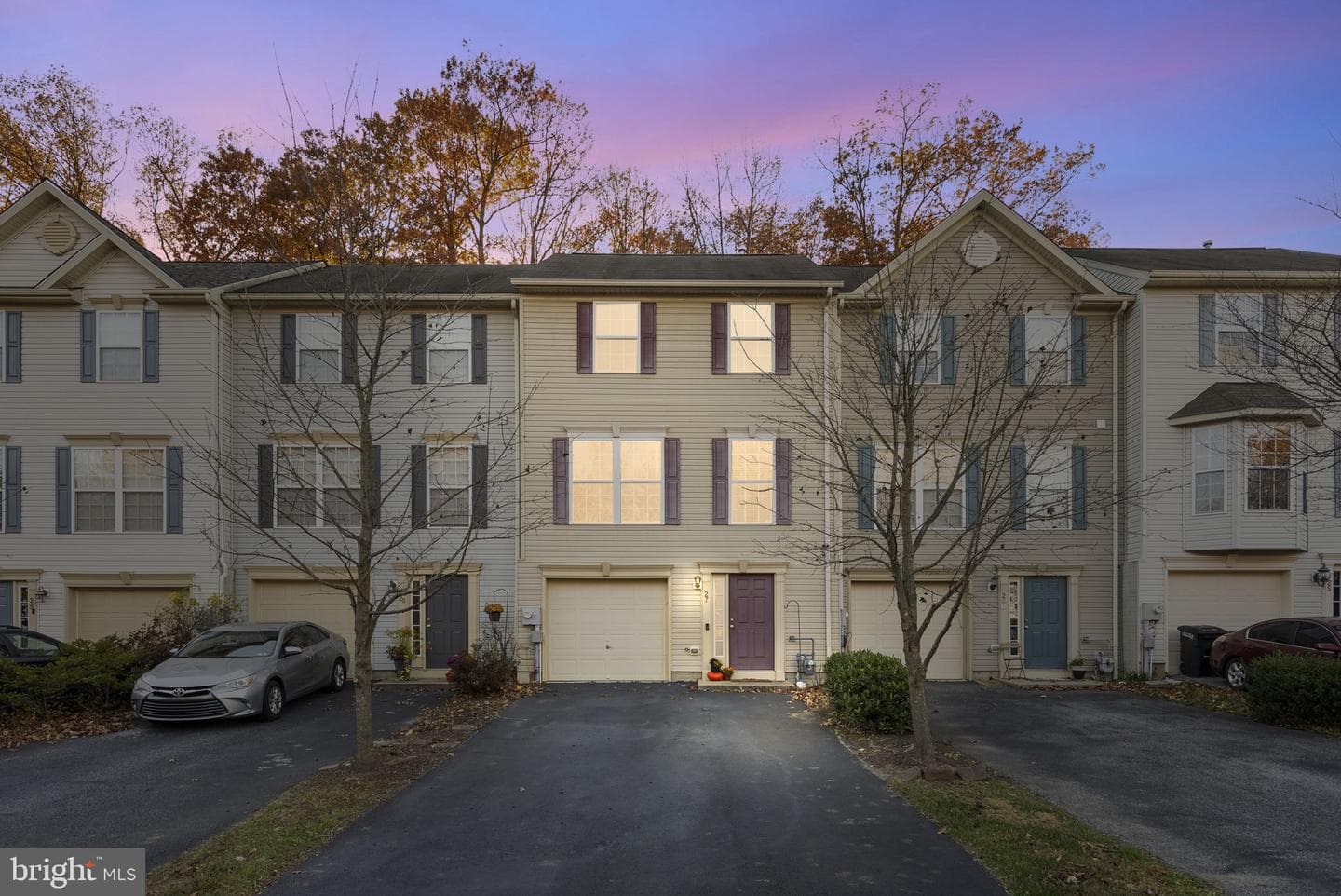 27 Branford Way