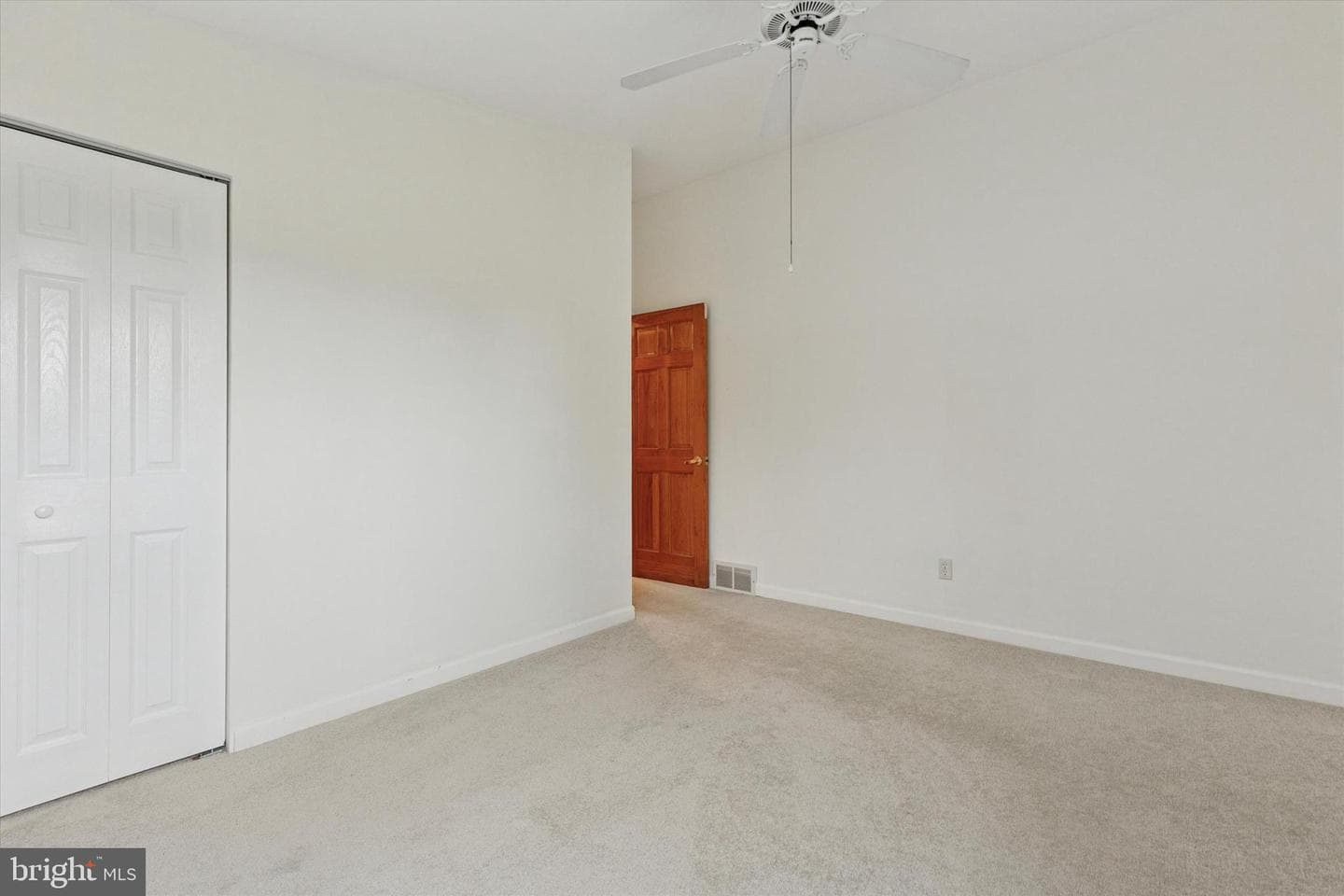 1209 Thistlewood Lane photo 13