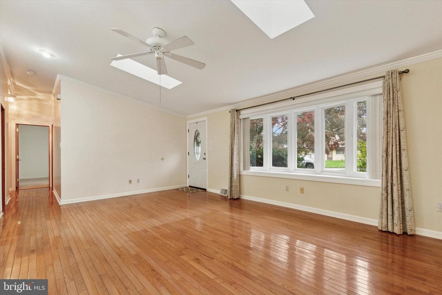 1209 Thistlewood Lane photo 5