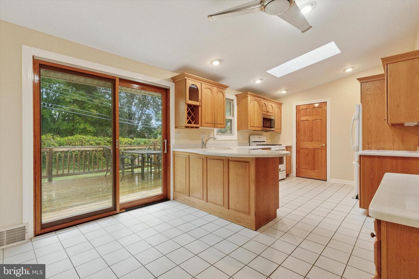 1209 Thistlewood Lane photo 6