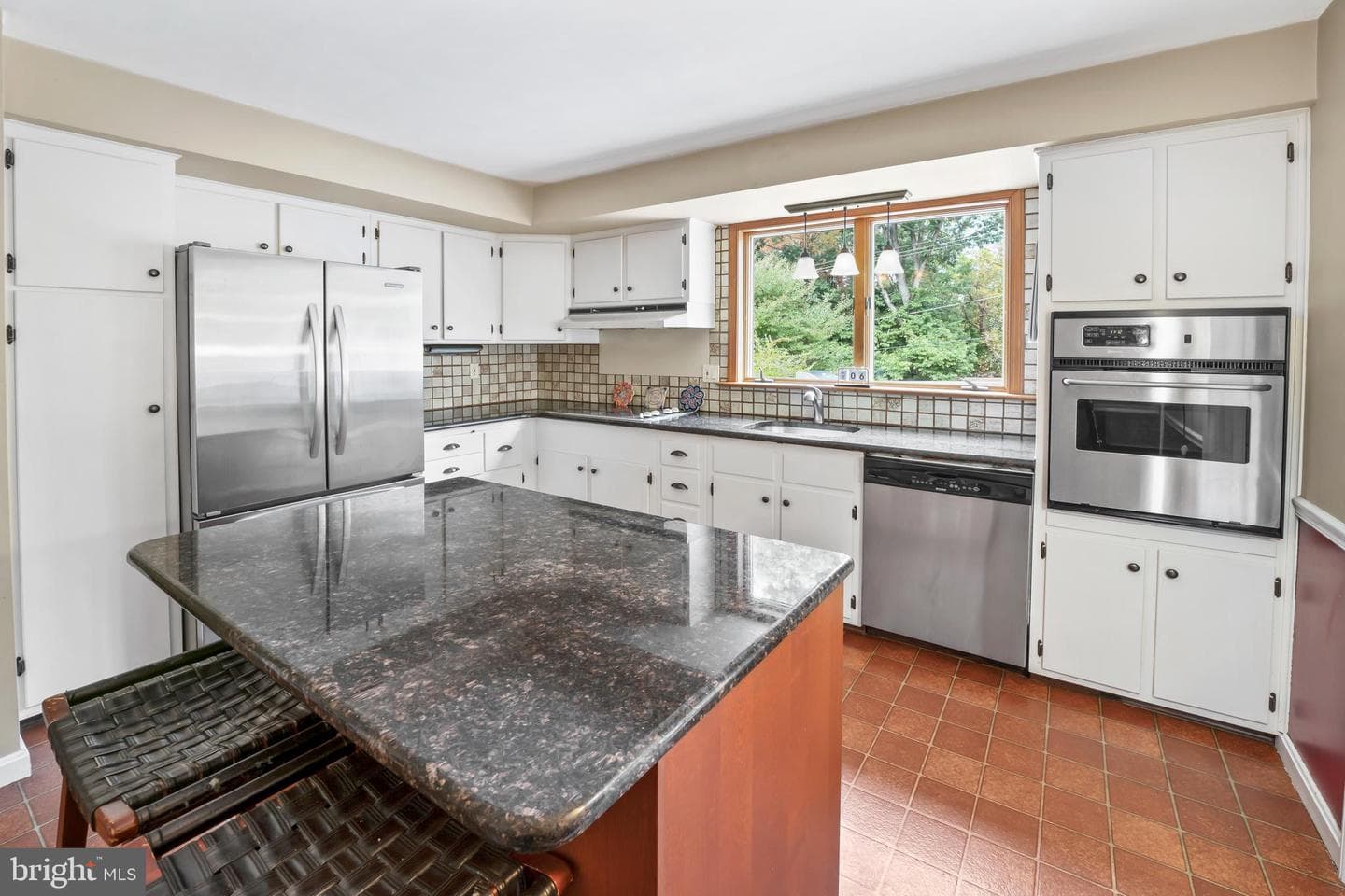 387 Devonshire Road photo 11