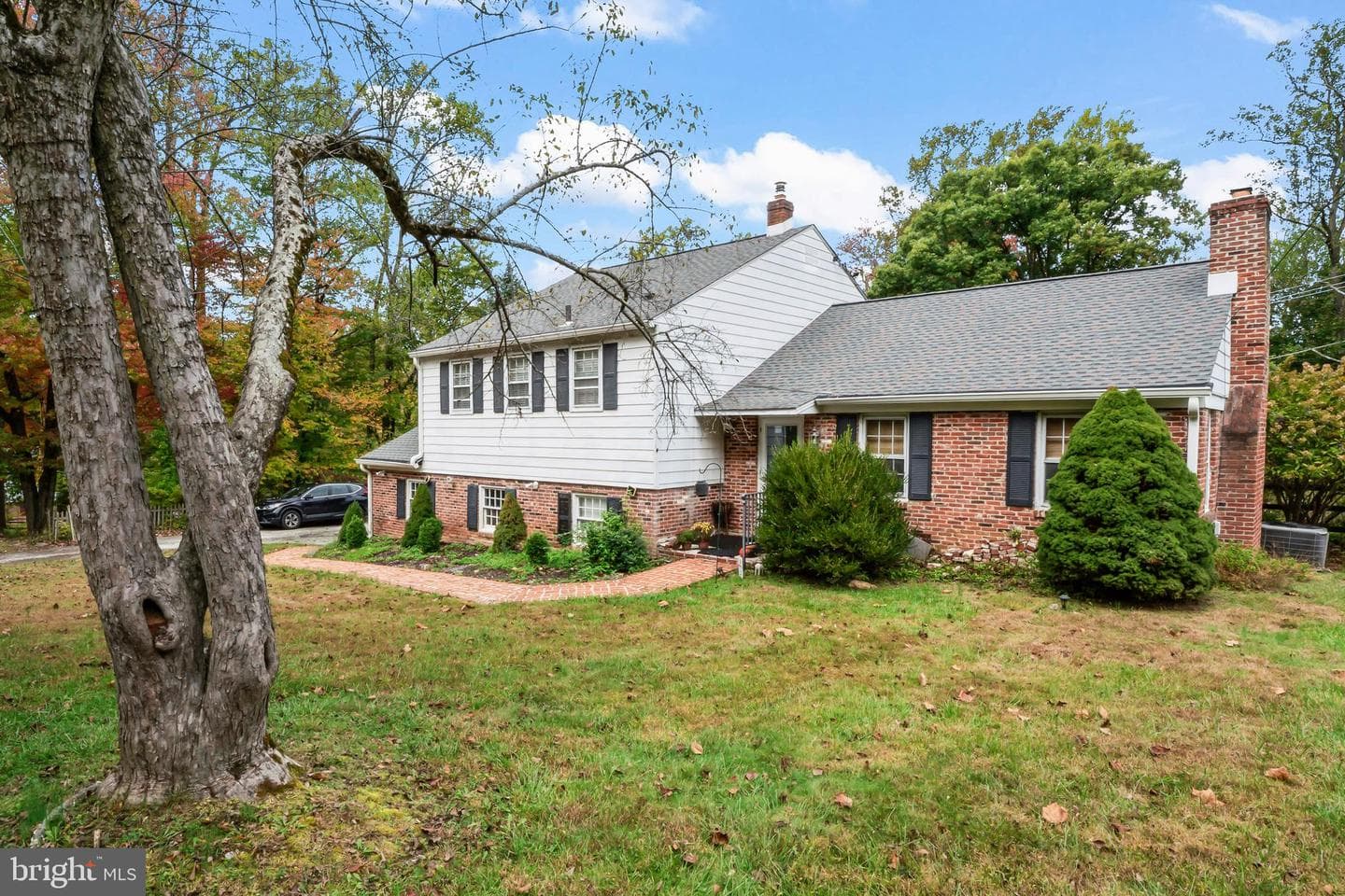 387 Devonshire Road photo 2