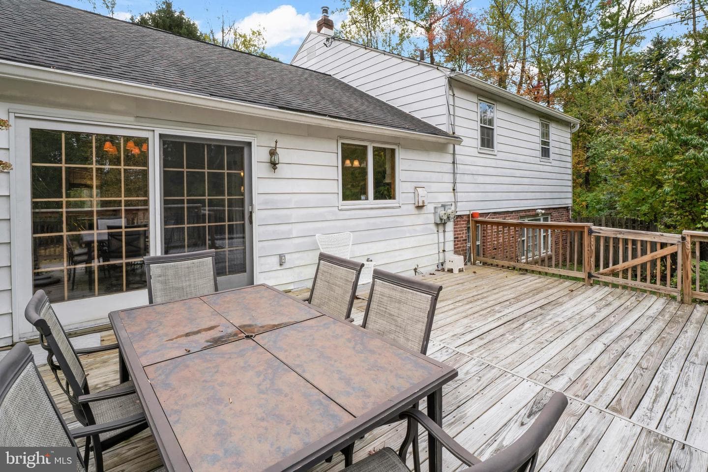 387 Devonshire Road photo 40