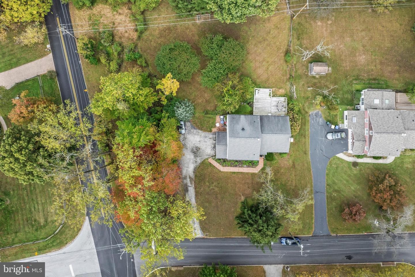 387 Devonshire Road photo 44
