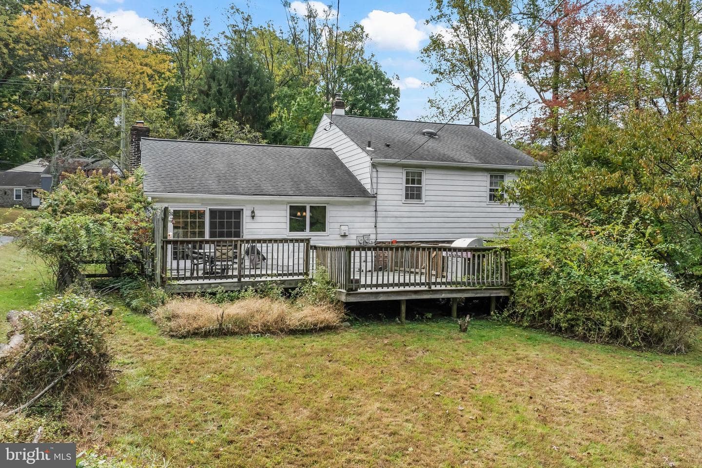 387 Devonshire Road photo 45
