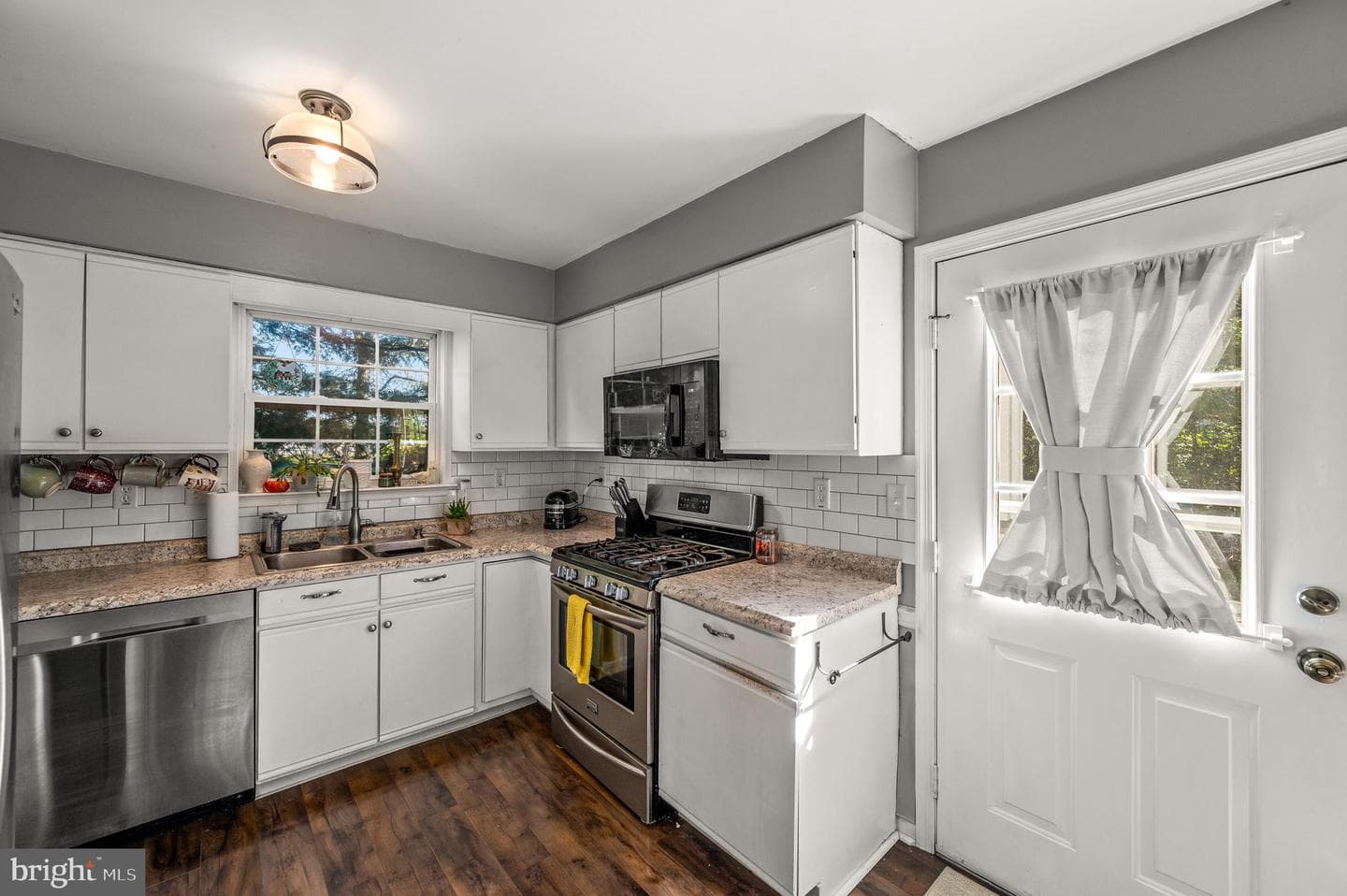 10 Cynthia Road #101 photo 12