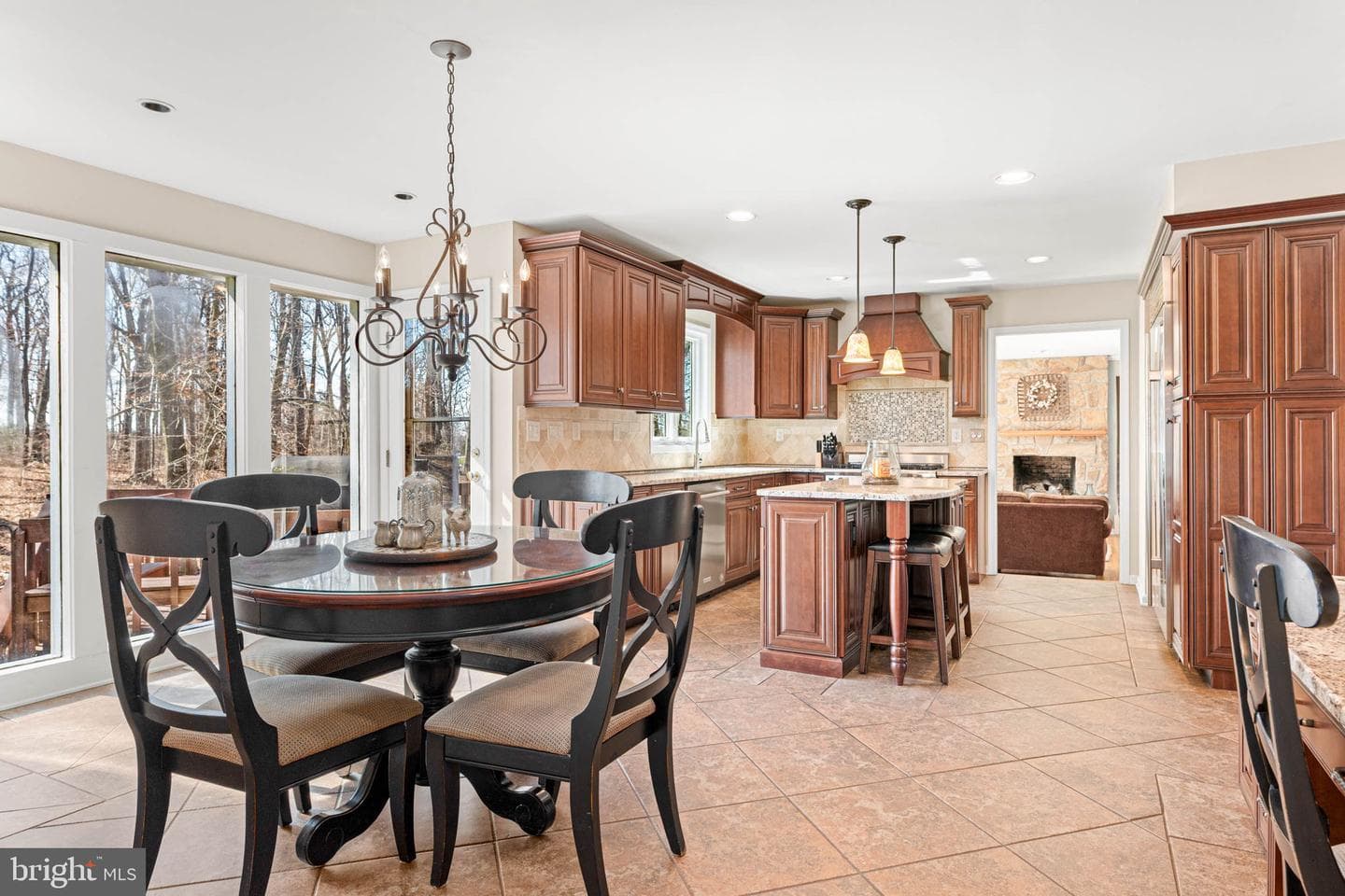 1518 Greenhill Road photo 5